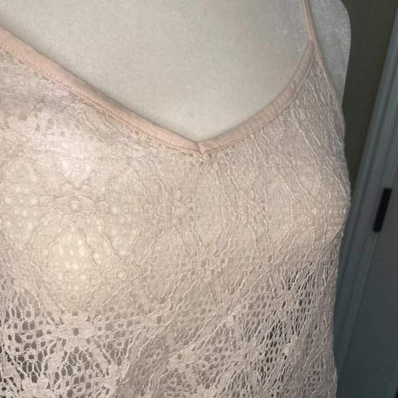 AMERICAN EAGLE Sheer Lace Crop Tank - M - Picture 3 of 4